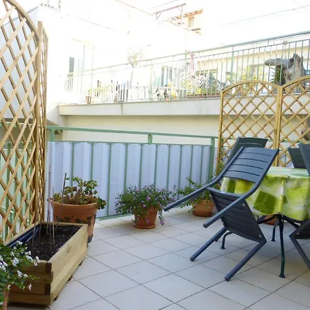 Daire De 2 Chambres A A 50 M De La Plage Avec Piscine Partagee Et Terrasse Amenagee